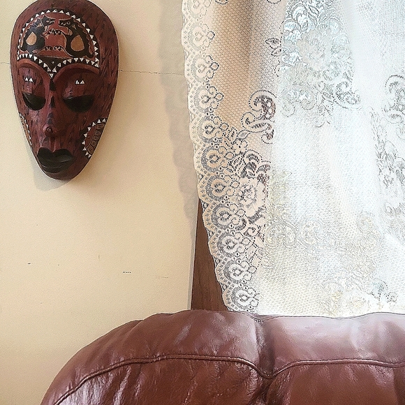 Handcrafted Tribal Mask in Red and Black - Picture 5 of 5